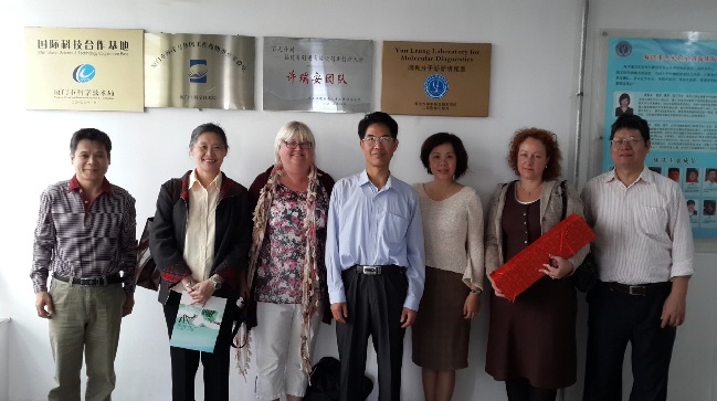 ����������ѧ�����ź�����ҽѧѧԺ����ʦ��Ӱ